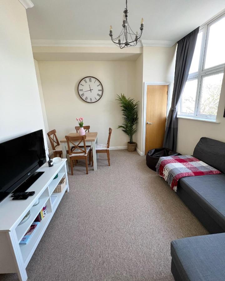 Cosy Town Centre Apartment Close To Beach Bournemouth Exterior photo